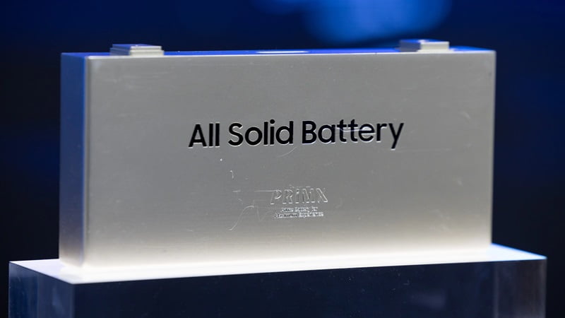 Enthusiasm for solid-state batteries for electric vehicles (EVs) appears to be waning as automakers explore alternatives such as semi-solid batteries