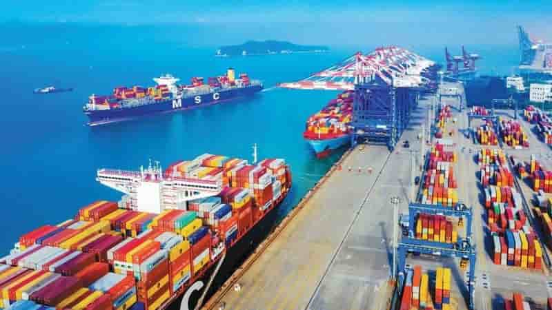 China's exports rose by 8.7% year-on-year in August, surpassing the forecasted 6.5%, reflecting strong performance despite broader economic challenges